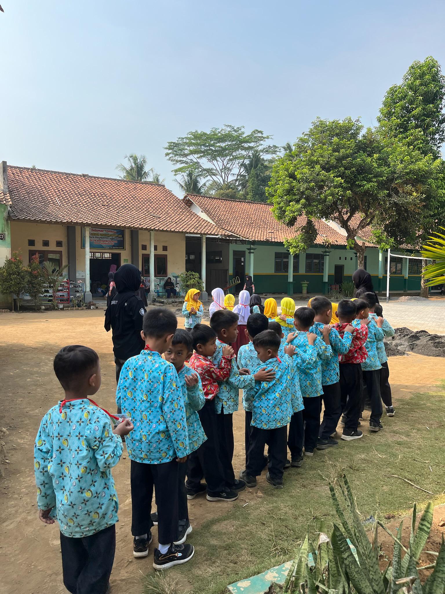 Sekolah di Desa Nambangan